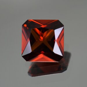 RedZircon sq rad 10.2mm 6.11cts zn414