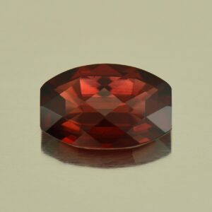 Rhodolite ch bar 10.6x7.2mm 2.44cts N rh383