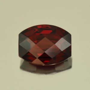 Rhodolite ch bar 12.8x10.0mm 7.28cts N rh388