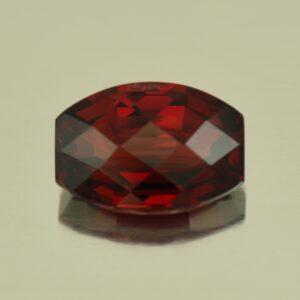 Rhodolite ch bar 12.9x9.1mm 6.14cts N rh389