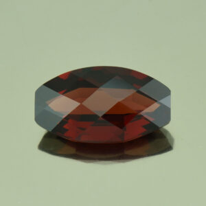 Rhodolite ch bar 14.0x8.1mm 4.98cts N rh346