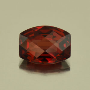 Rhodolite ch bar 8.1x6.1mm 1.84cts N rh377