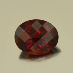 Rhodolite ch oval 10.1x8.1mm 3.11cts N rh398