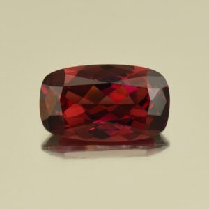 Rhodolite cush 12.5x7.5mm 4.04cts N rh559