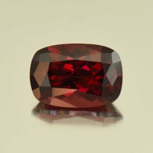Rhodolite cush 13.0x9.1mm 6.77cts N rh560
