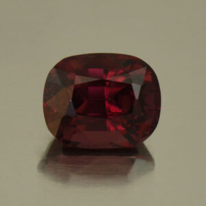 Rhodolite cush 7.8x6.2mm 2.13cts N rh419
