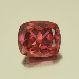 Rhodolite cush 8.0x7.0mm 2.19cts N rh552