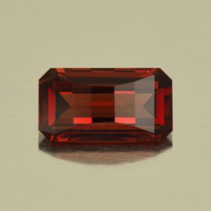 Rhodolite opp bar eme cut 9.1x5.0mm 1.74cts N rh443