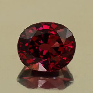Rhodolite oval 10.3x8.8x6.7mm 5.26cts N rh765