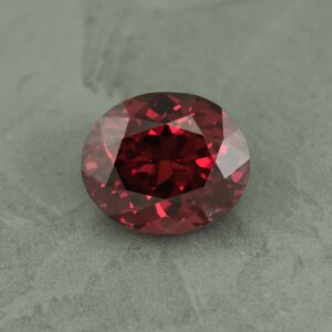 Rhodolite oval 10.6x8.9mm 4.38cts N rh288