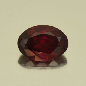 Rhodolite oval 10.7x7.8mm 3.63cts N rh464