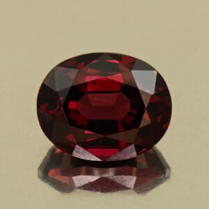 Rhodolite oval 11.1x9.0x6.5mm 5.80cts N rh778