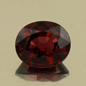 Rhodolite oval 11.1x9.5x6.2mm 5.48cts N rh779