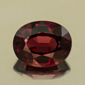 Rhodolite oval 11.2x8.9x6.0mm 5.31cts N rh781