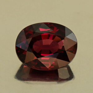 Rhodolite oval 11.5x8.9x6.0mm 5.48cts N rh786