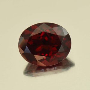 Rhodolite oval 11.5x9.5mm 5.29cts N rh563