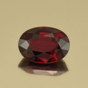 Rhodolite oval 13.2x9.5mm 7.40cts N rh161