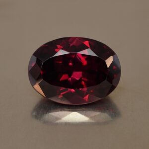 Rhodolite oval 14.5x10.7mm 9.68cts rh109