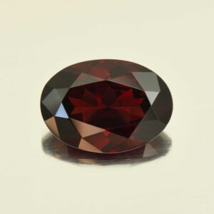 Rhodolite oval 17.2x12.3mm 12.73cts N rh573 scaled 1