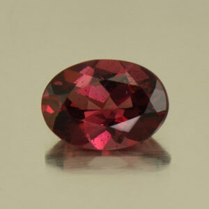 Rhodolite oval 7.0x5.0mm 0.89cts N rh450