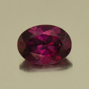 Rhodolite oval 7.5x5.5mm 1.17cts N rh455