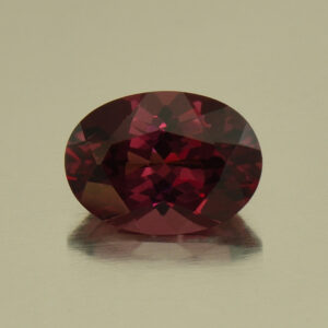 Rhodolite oval 7.8x5.7mm 1.27cts N rh456