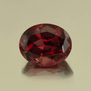 Rhodolite oval 9.5x7.7mm 2.88cts N rh462