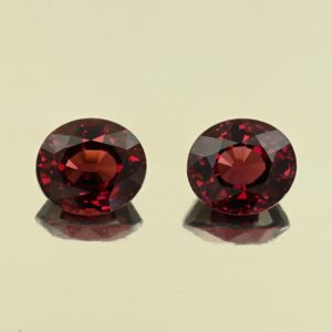 Rhodolite oval pair 11.0x9.7x6.7mm 10.9x9.7x6.9mm 12.03cts N rh748