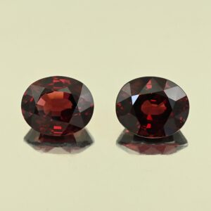 Rhodolite oval pair 13.1x10.8x7.3mm 13.2x11.0x8.1mm 18.40cts N rh751