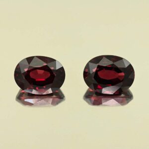 Rhodolite oval pair 14.3x10.9x8.6mm 14.4x11.0x8.3mm 23.48cts N rh753