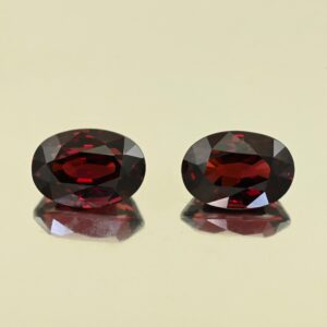 Rhodolite oval pair 15.1x10.6x8.2mm 15.4x10.7x9.1mm 24.49cts N rh755