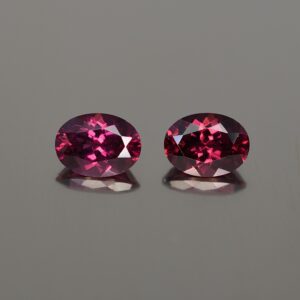 Rhodolite oval pair 8.1x6.1mm 3.13cts rh326