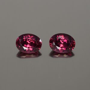 Rhodolite oval pair 8.5x6.5mm 3.94cts rh328