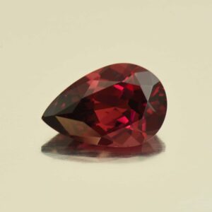 Rhodolite pear 12.2x8.0mm 3.69cts N rh574