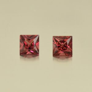 Rhodolite princess pair 5.0mm 1.55cts N rh510