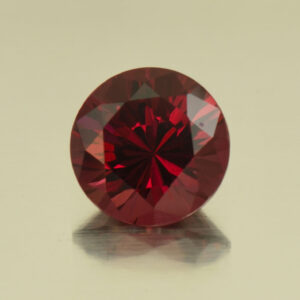 Rhodolite round 9.6mm 3.90cts N rh254