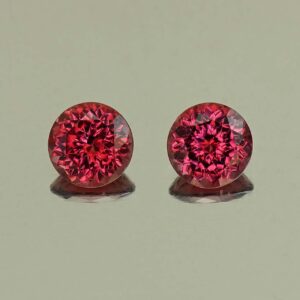 Rhodolite round pair 5.0mm 1.19cts N rh638
