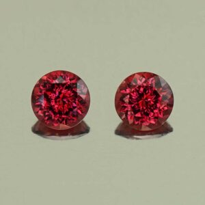 Rhodolite round pair 5.5mm 1.58cts N rh648