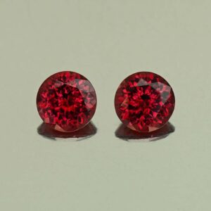 Rhodolite round pair 5.5mm 1.59cts N rh649