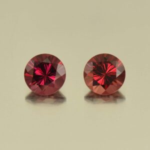 Rhodolite round pair 5.5mm 1.60cts N rh540
