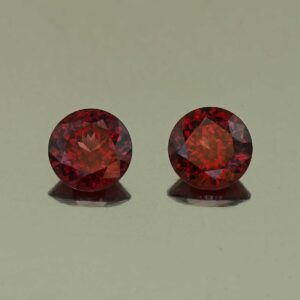 Rhodolite round pair 6.5mm 2.44cts N rh677