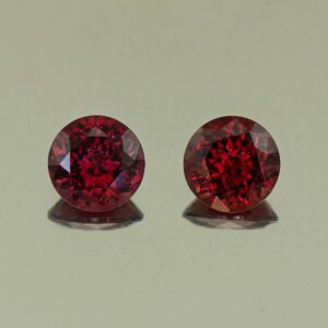 Rhodolite round pair 6.5mm 2.53cts N rh678