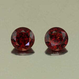 Rhodolite round pair 6.5mm 2.65cts N rh689