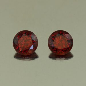 Rhodolite round pair 6.5mm 2.68cts N rh691