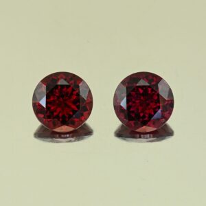 Rhodolite round pair 8.1mm 4.99cts N rh704