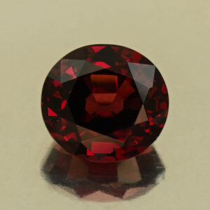 Rhodolite roval 10.0x9.3x6.9mm 5.69cts N rh809