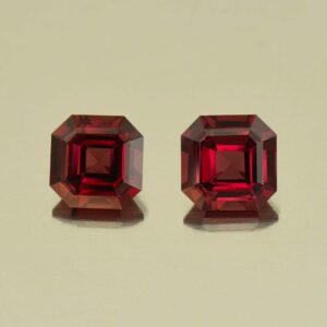 Rhodolite sq eme cut pair 7.0mm 3.91cts N rh600