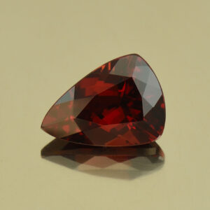 RoseMalayaGarnet drop trill 10.8x7.7mm 3.11cts N rm361