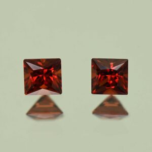 RoseMalayaGarnet princess pair 4.0mm 0.86cts N rm453