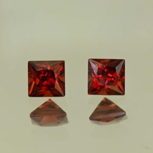 RoseMalayaGarnet princess pair 4.6mm 1.38cts N rm457